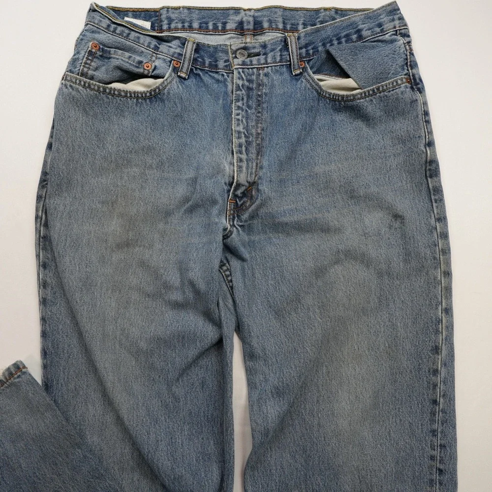 Levi's 550‎ Men's Relaxed Fit Jeans (fits 36x34) Blue Medium Wash Denim Casual